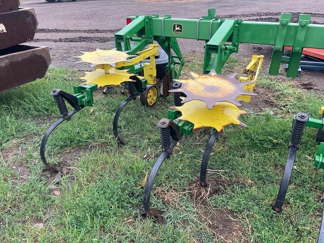 Image of John Deere 875 equipment image 3