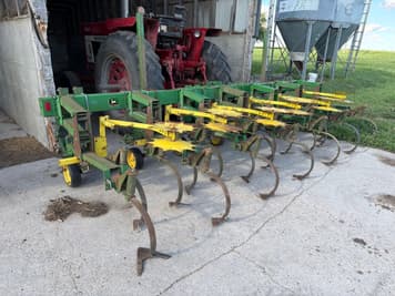 Main image John Deere 875