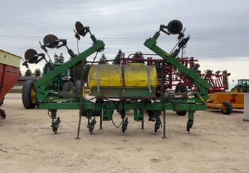 Main image John Deere 875