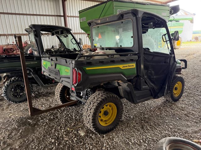 Image of John Deere XUV 875M equipment image 2