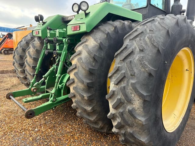 Image of John Deere 8760 equipment image 3