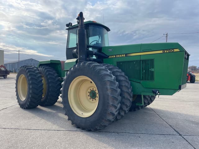 Image of John Deere 8760 equipment image 2