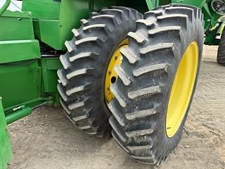Image of John Deere 8760 equipment image 4