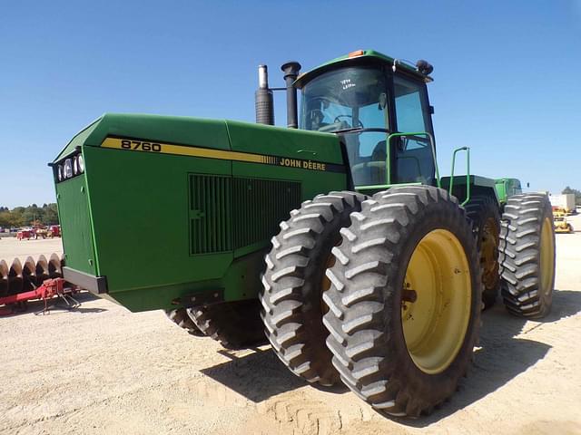 Image of John Deere 8760 equipment image 3