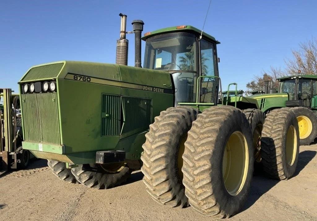 Main image John Deere 8760