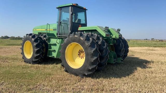 Image of John Deere 8760 equipment image 1