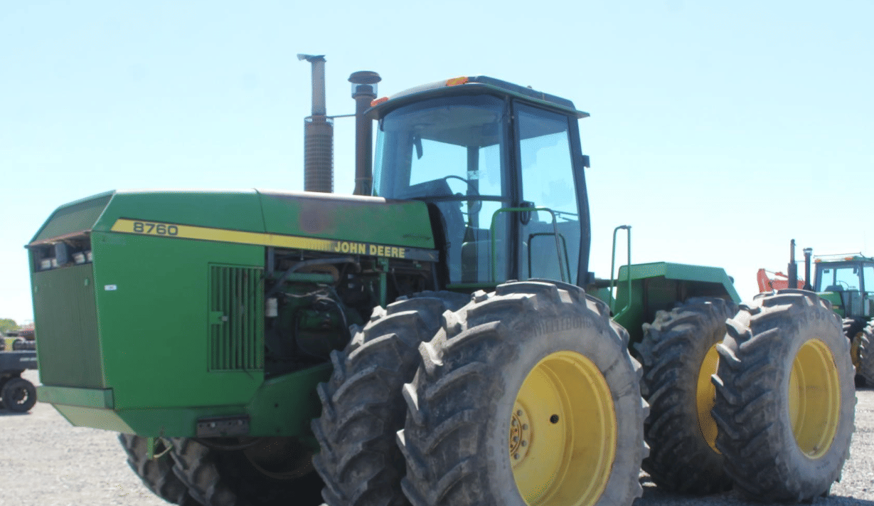 Main image John Deere 8760