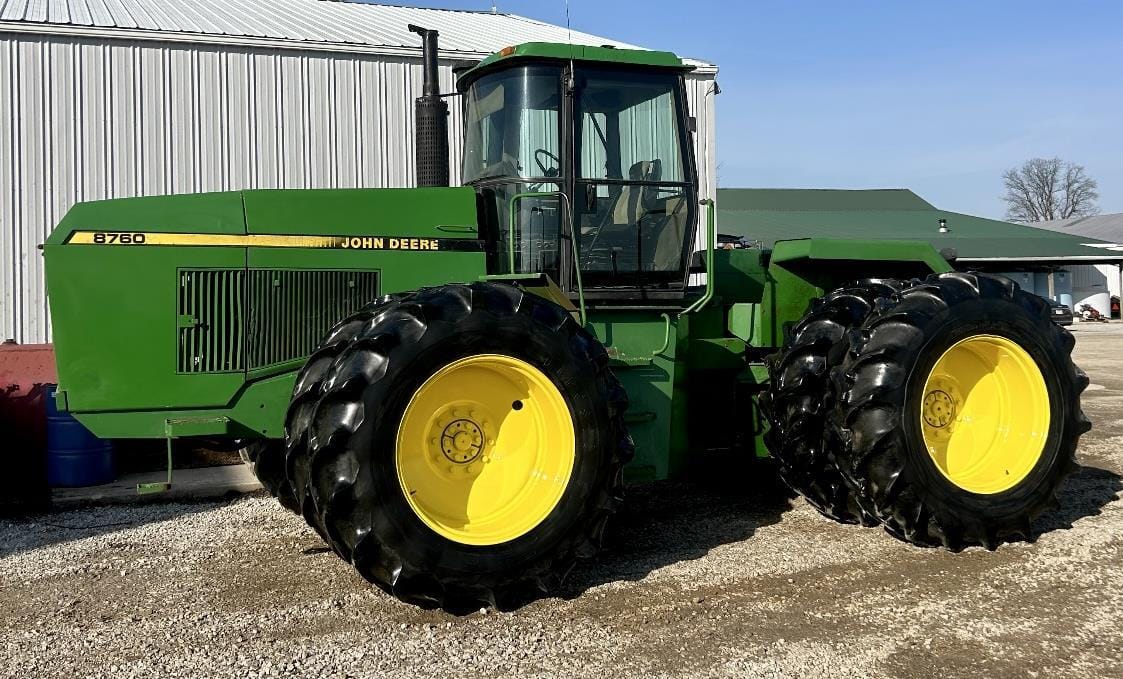 Main image John Deere 8760