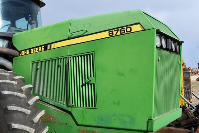 Image of John Deere 8760 equipment image 4