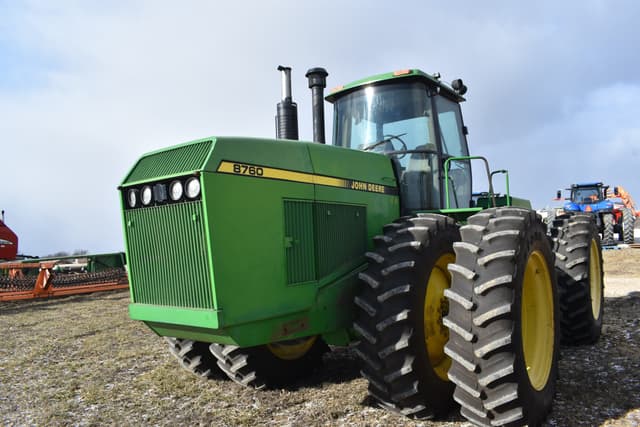 Image of John Deere 8760 equipment image 2