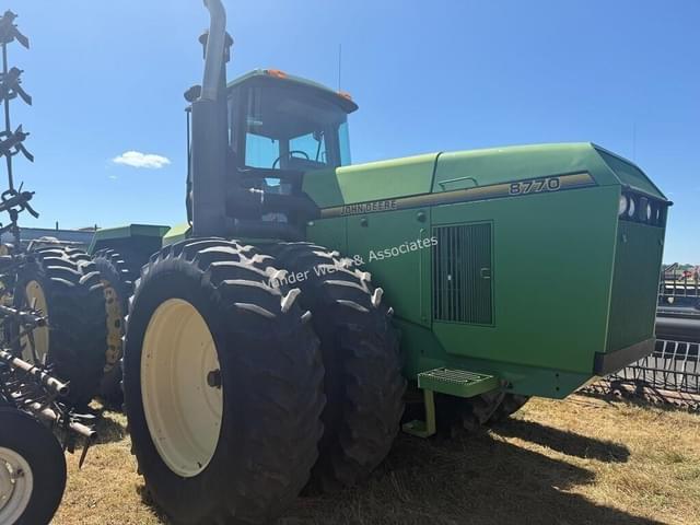 Image of John Deere 8770 equipment image 2