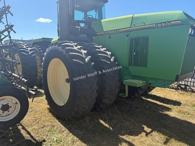 Image of John Deere 8770 equipment image 3