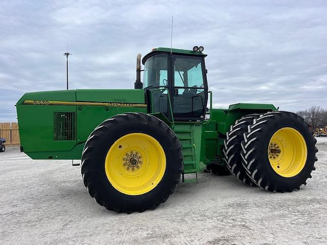 Image of John Deere 8770 equipment image 1