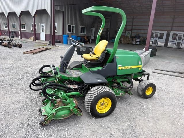 Image of John Deere 8800 equipment image 1