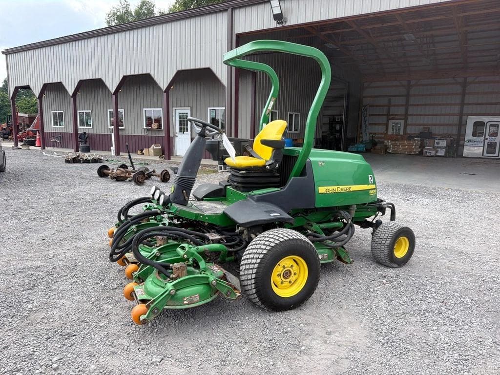Image of John Deere 8800 Primary image