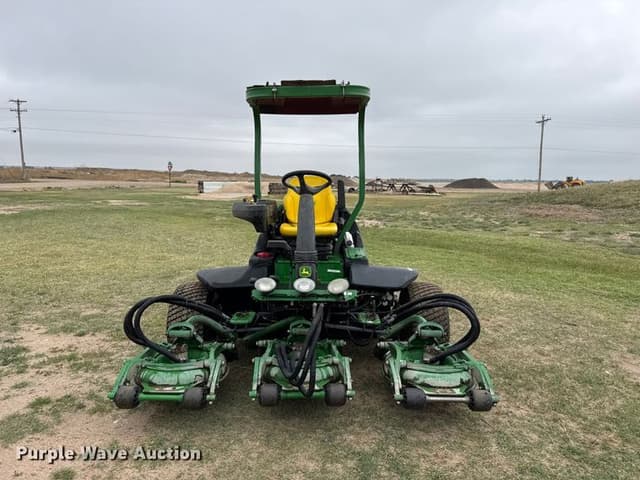 Image of John Deere 8800 equipment image 1