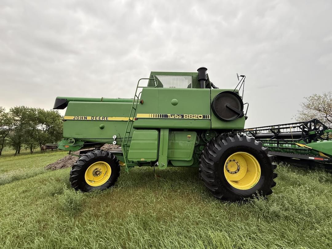 Image of John Deere 8820 Turbo Primary image
