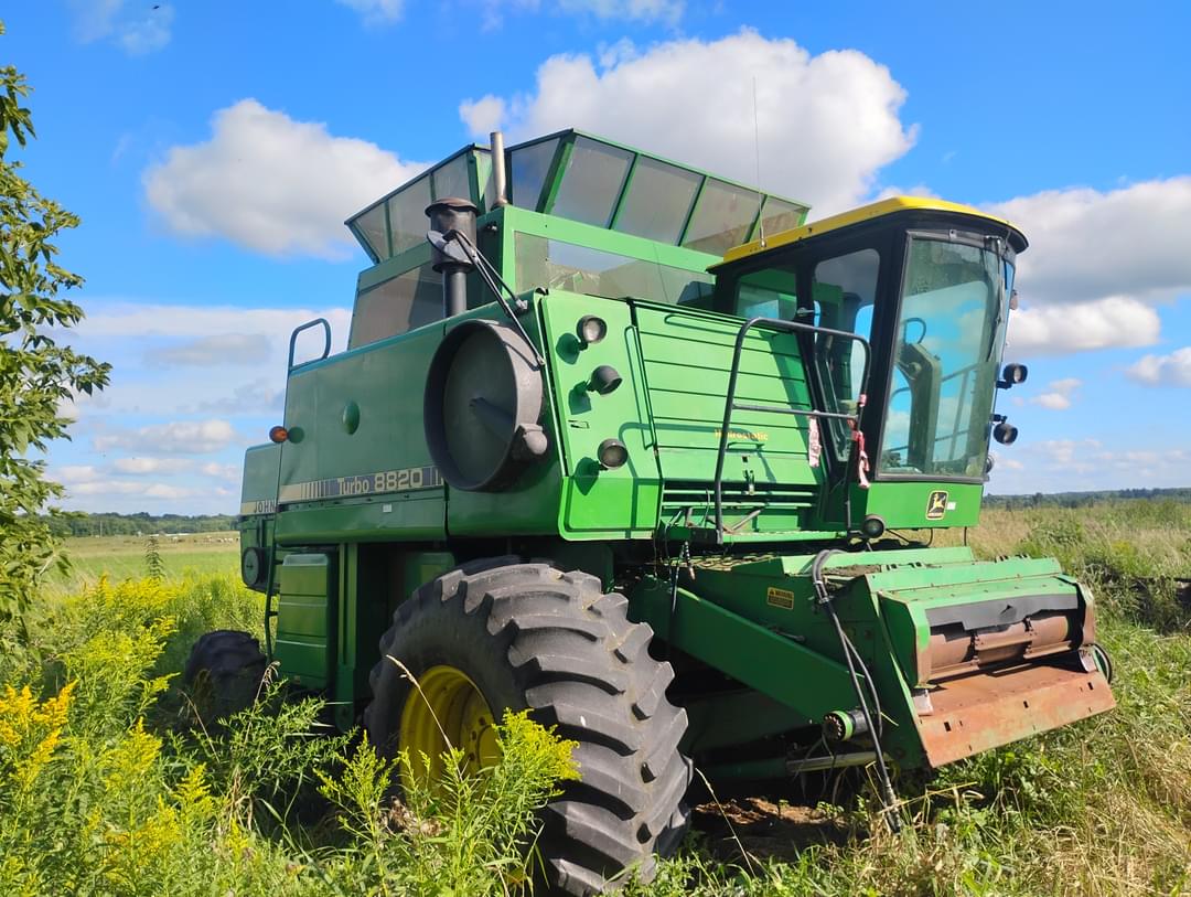 Image of John Deere 8820 Turbo Primary image