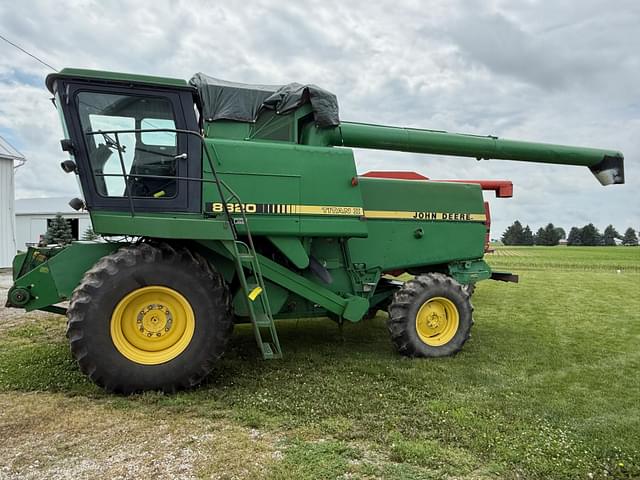Image of John Deere 8820 Titan II equipment image 1