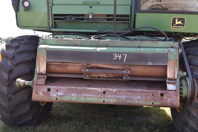 Image of John Deere 8820 equipment image 4