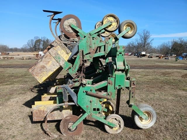 Image of John Deere 885 equipment image 2