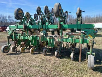 Main image John Deere 885