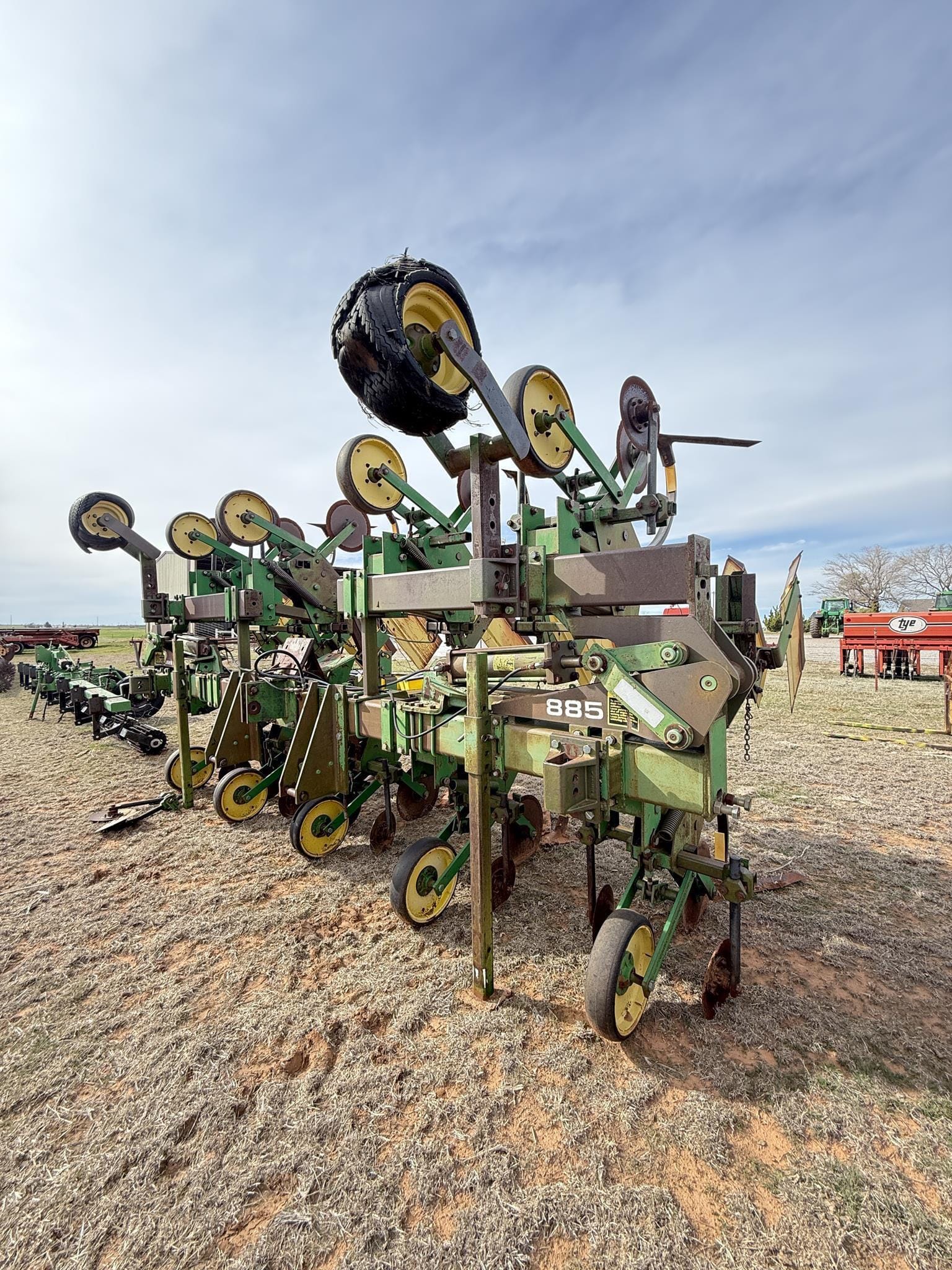 Main image John Deere 885