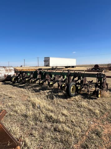 Main image John Deere 885