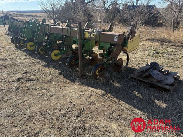 Image of John Deere 885 equipment image 1
