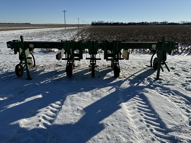 Image of John Deere 885 equipment image 2