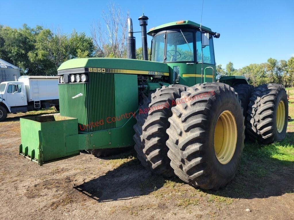 Image of John Deere 8850 Primary image
