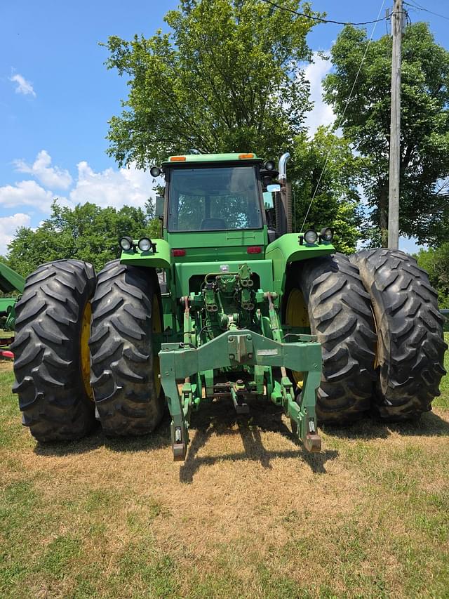 Image of John Deere 8850 equipment image 2