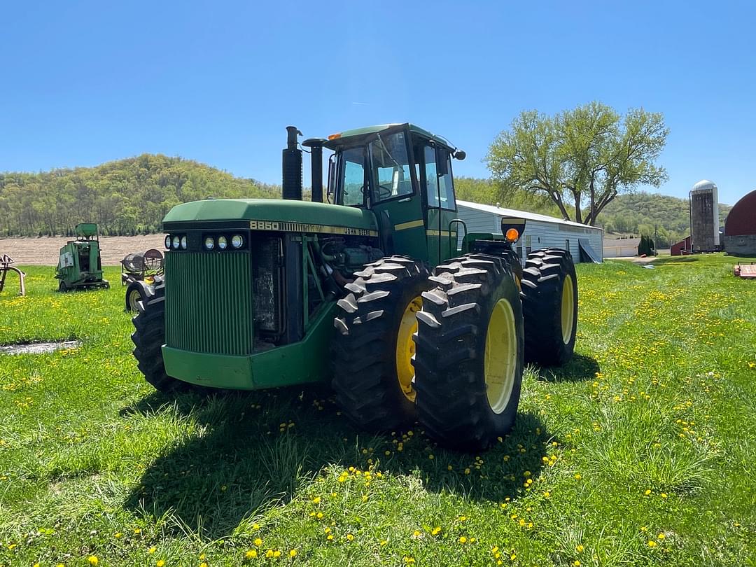 Image of John Deere 8850 Primary image
