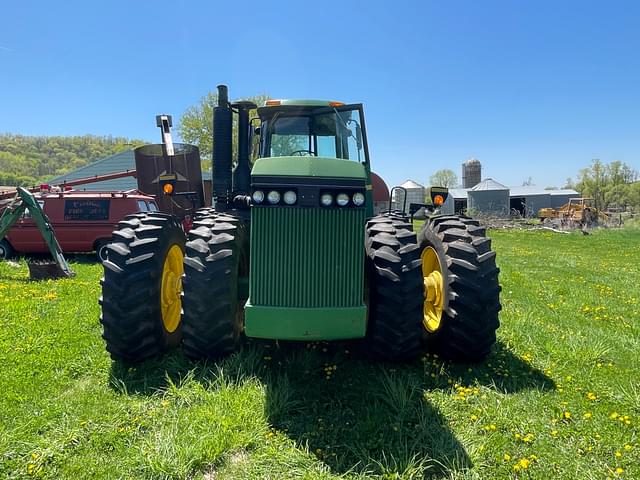 Image of John Deere 8850 equipment image 1
