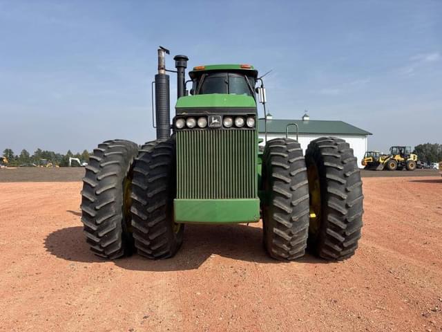 Image of John Deere 8850 equipment image 1