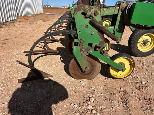 Image of John Deere 886 equipment image 2
