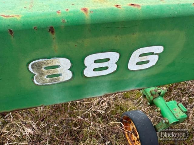 Image of John Deere 886 equipment image 2