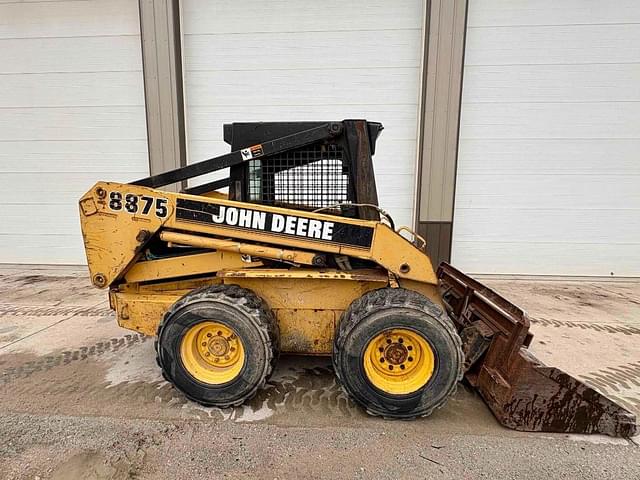 Image of John Deere 8875 equipment image 1