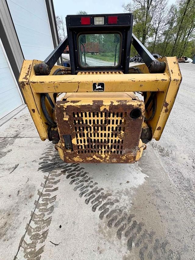 Image of John Deere 8875 equipment image 4