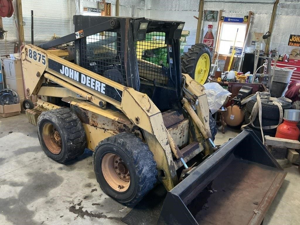 John Deere 8875 Equipment Image0