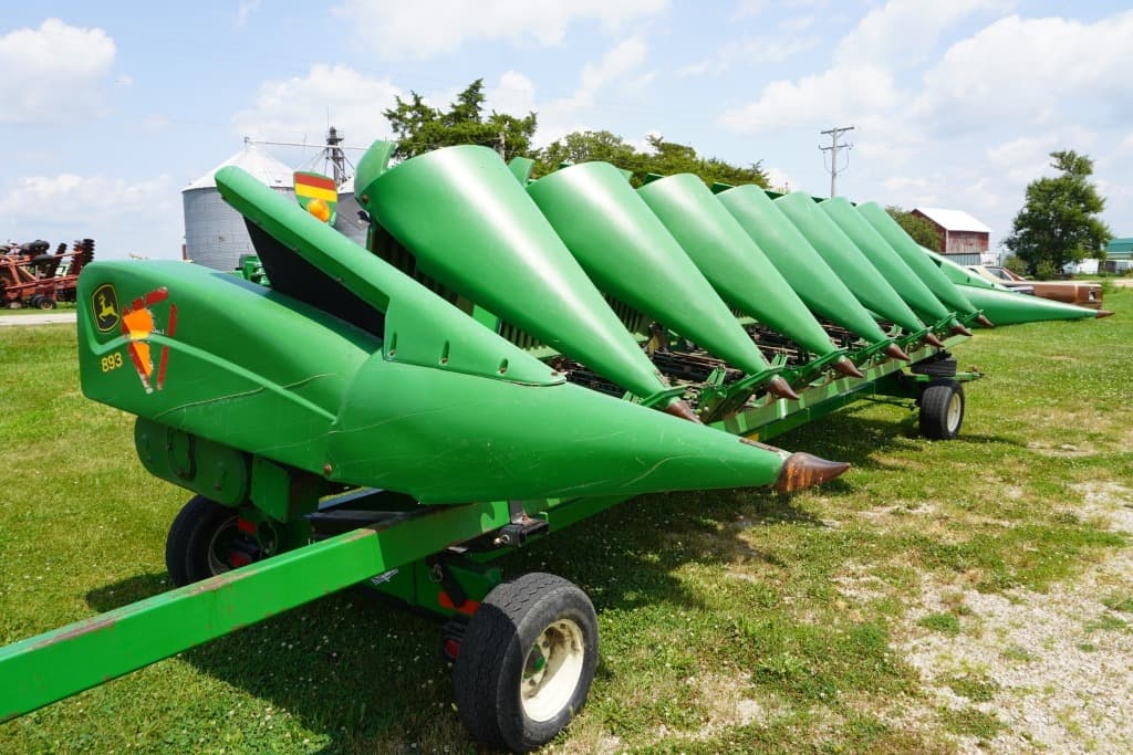 Image of John Deere 893 Primary image