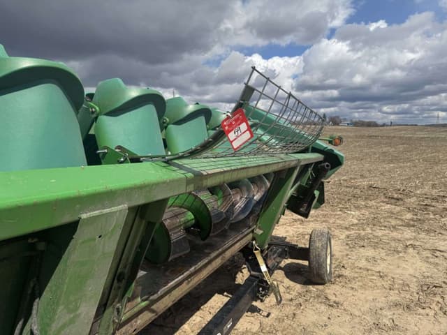 Image of John Deere 893 equipment image 4