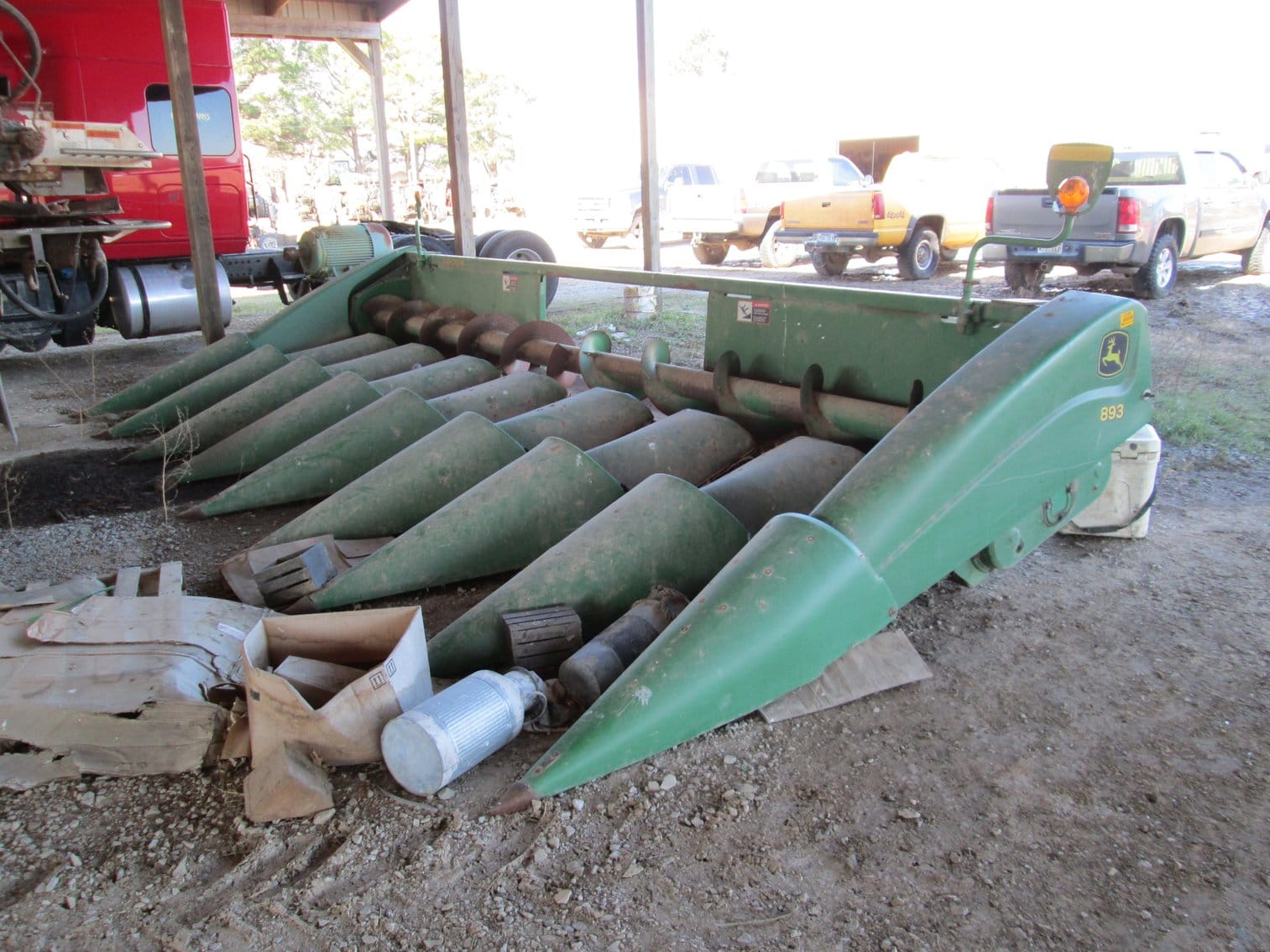 John Deere 893 Equipment Image0