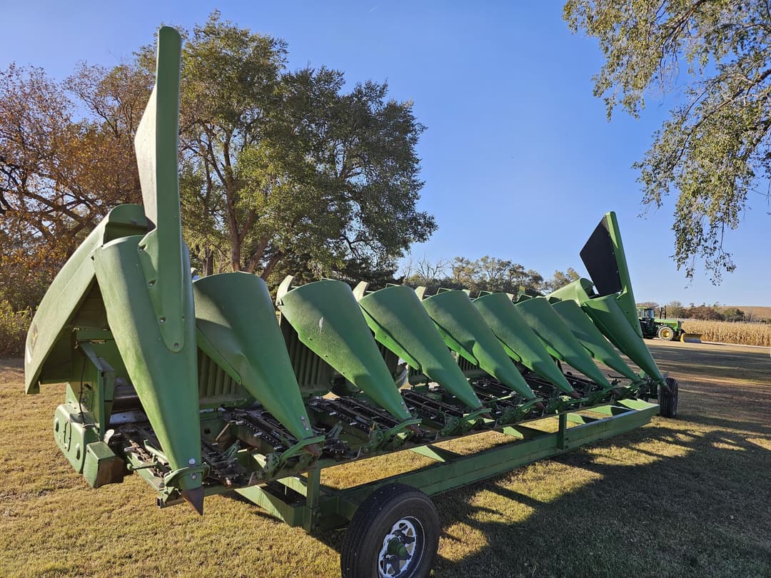 Image of John Deere 893 Primary image