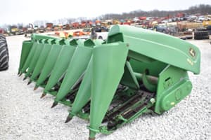 2003 John Deere 893 Image