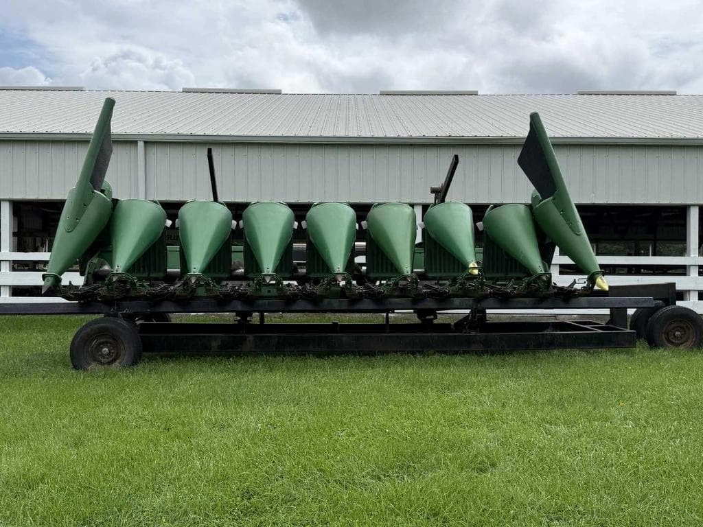 Image of John Deere 893 Primary image