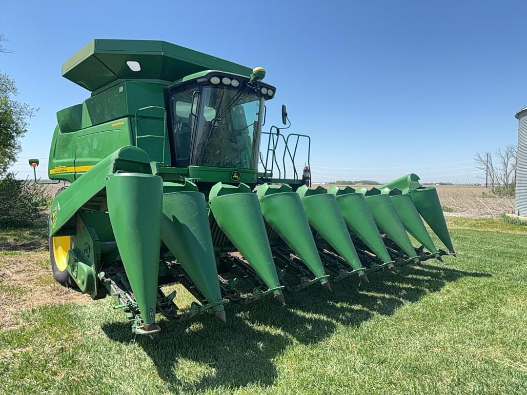 Image of John Deere 893 Primary image