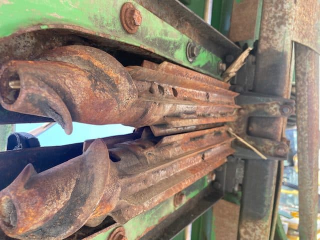 Image of John Deere 893 equipment image 1