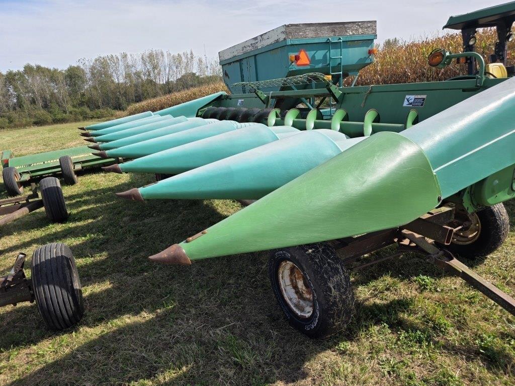 Image of John Deere 893 Primary image