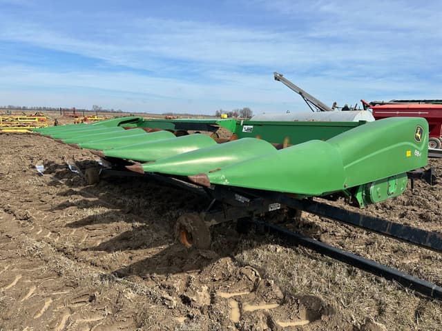 Image of John Deere 894 equipment image 1